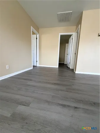 $1,800 | 113 Stonewood Place, Victoria, TX 77901