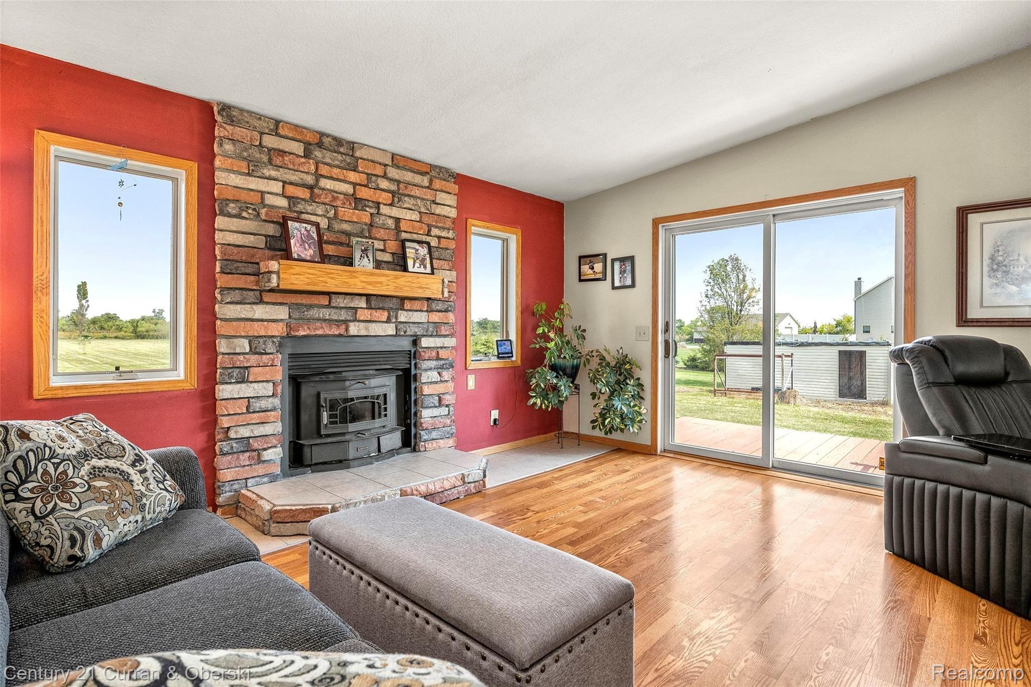 3081 Post Road Newport, MI 48166 - Photo 16 of 63 16.jpg