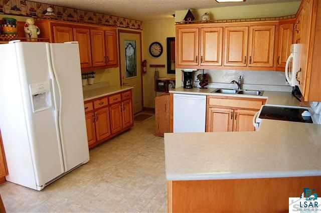 7059 Tuff Road Superior, WI 54880 - Photo 2 of 24 Gallery Image 2