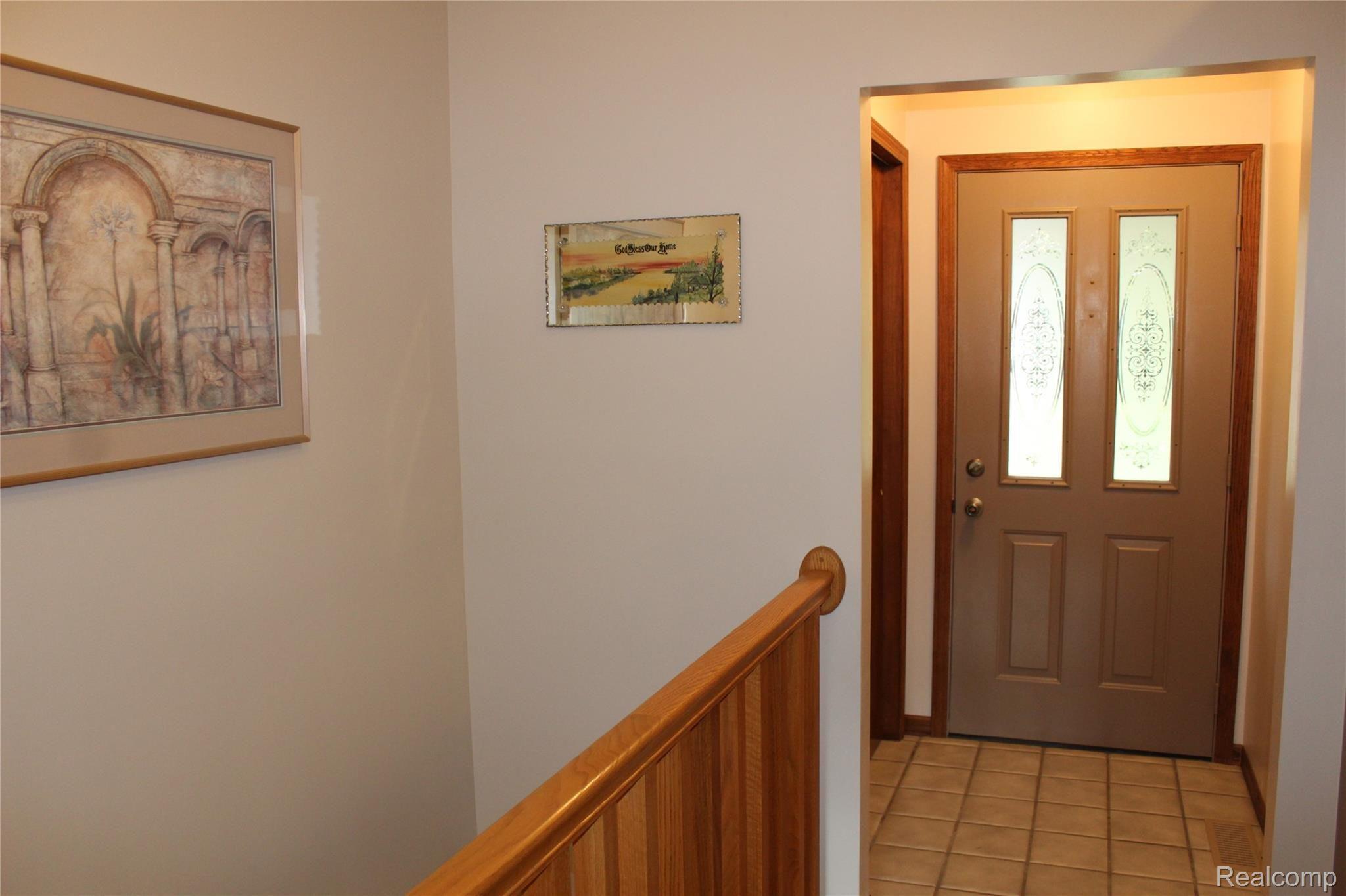 3409 Metamora Road Metamora, MI 48455 - Photo 3 of 34 Inside front door 4 (2).JPG
