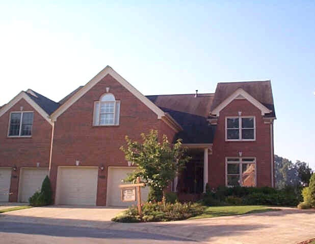 106 Bridgecreek Road, Unit 4 Chattanooga, TN 37421 - Photo 1 of 8 Primary Photo