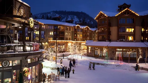 $1,149,000 | 100 Canyon Boulevard, Unit 3128, Mammoth Lakes, CA 93546