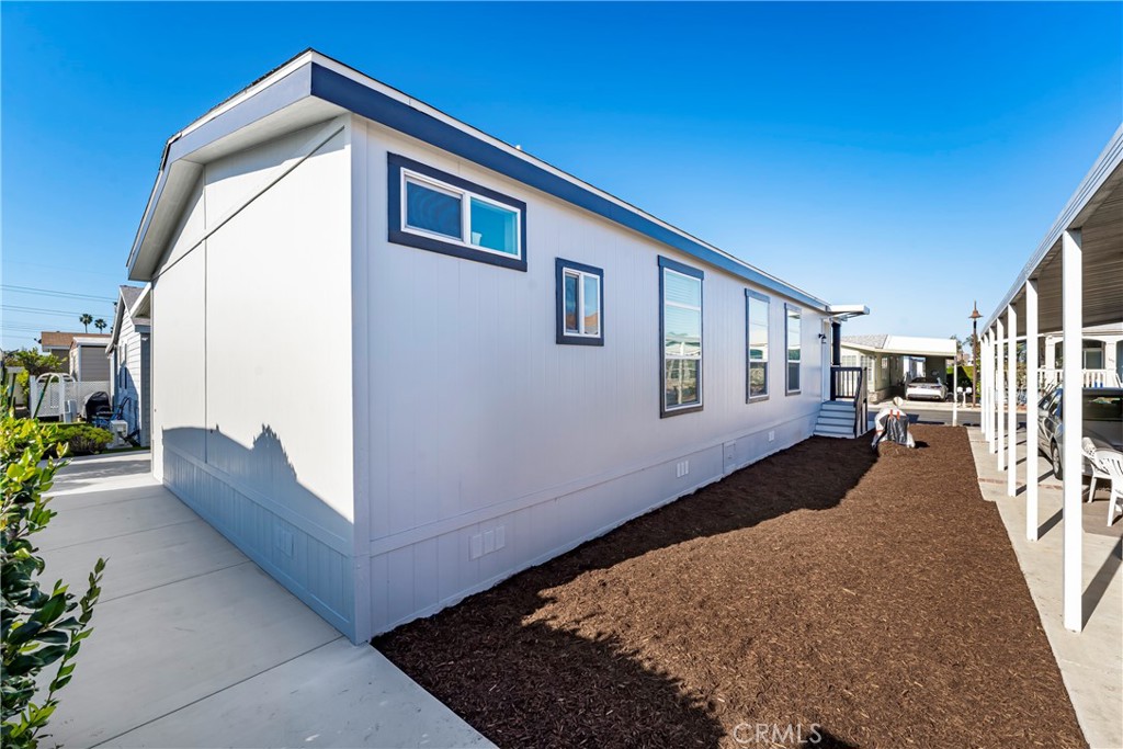 14851 Jeffrey Road, Unit 145 Irvine, CA 92618 - Photo 21 of 28 Large sideyard