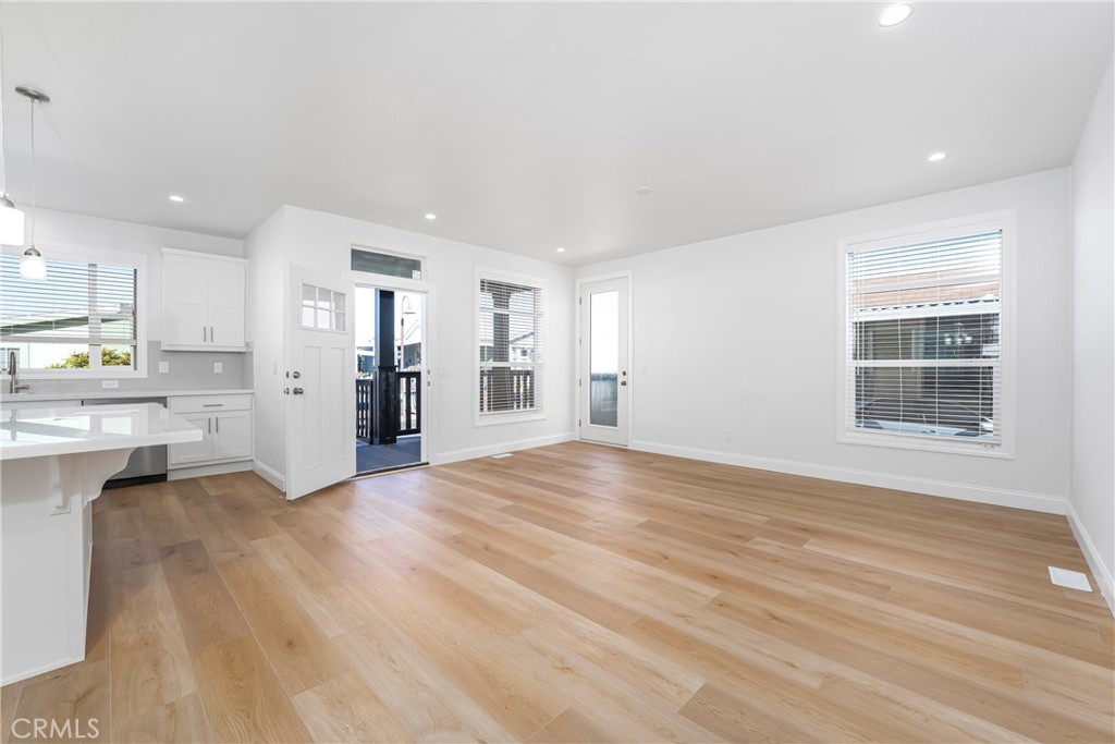 14851 Jeffrey Road, Unit 145 Irvine, CA 92618 - Photo 5 of 28