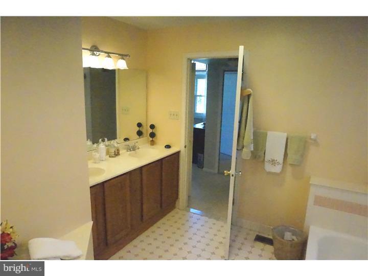 70 Soldiers Square Wayne, PA 19087 - Photo 14 of 23 Master Bathroom