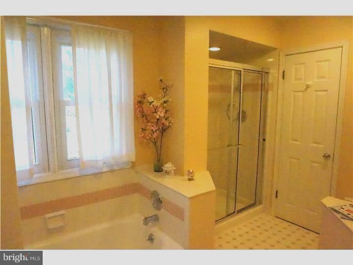 70 Soldiers Square Wayne, PA 19087 - Photo 15 of 23 Master Bathroom