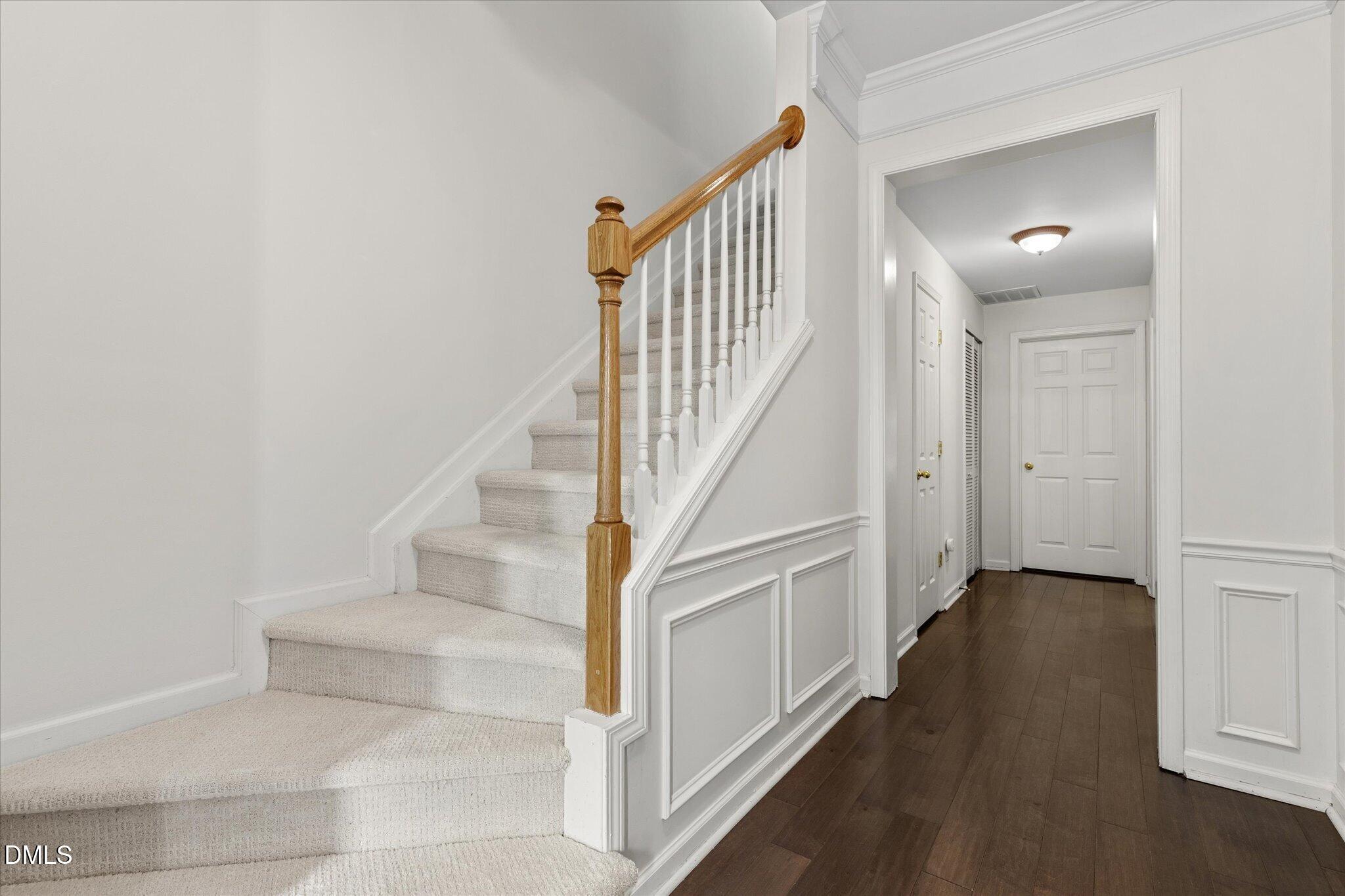 5408 Bayside Court Raleigh, NC 27613 - Photo 3 of 38 01-IMG_6335