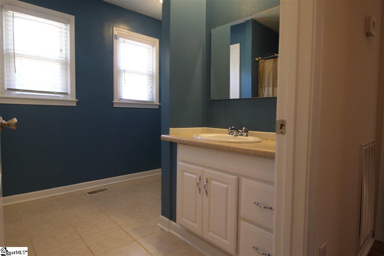 103 Maple Court Liberty, SC 29657 - Photo 12 of 29 Gallery Image 12