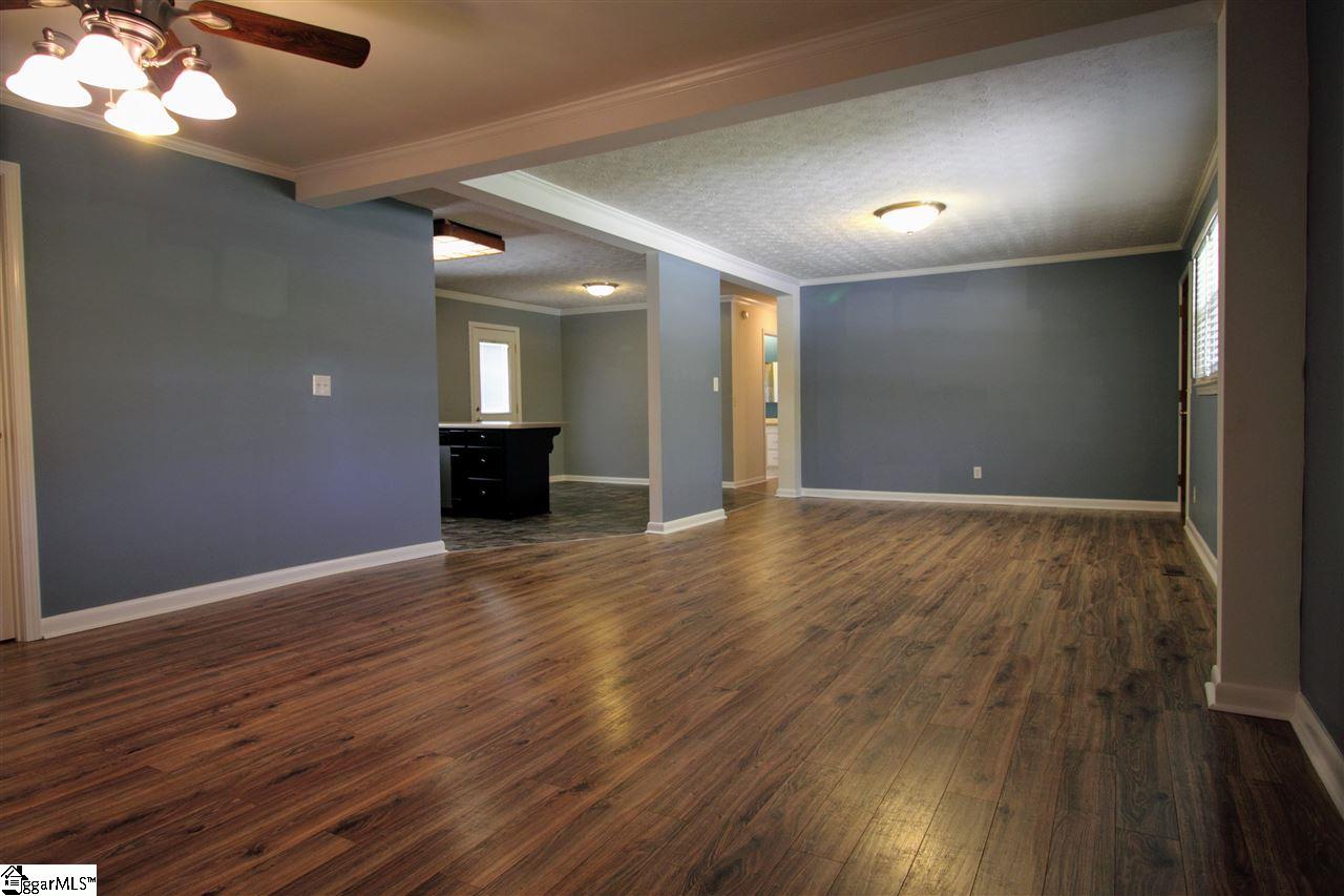 103 Maple Court Liberty, SC 29657 - Photo 6 of 29 Gallery Image 6