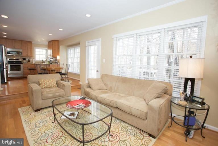 1287 Lamplighter Way Reston, VA 20194 - Photo 11 of 25 Family Room #2