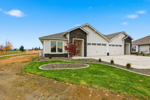 $505,850 | 19 North Country Club Drive, Unit 19, Deer Park, WA 99006