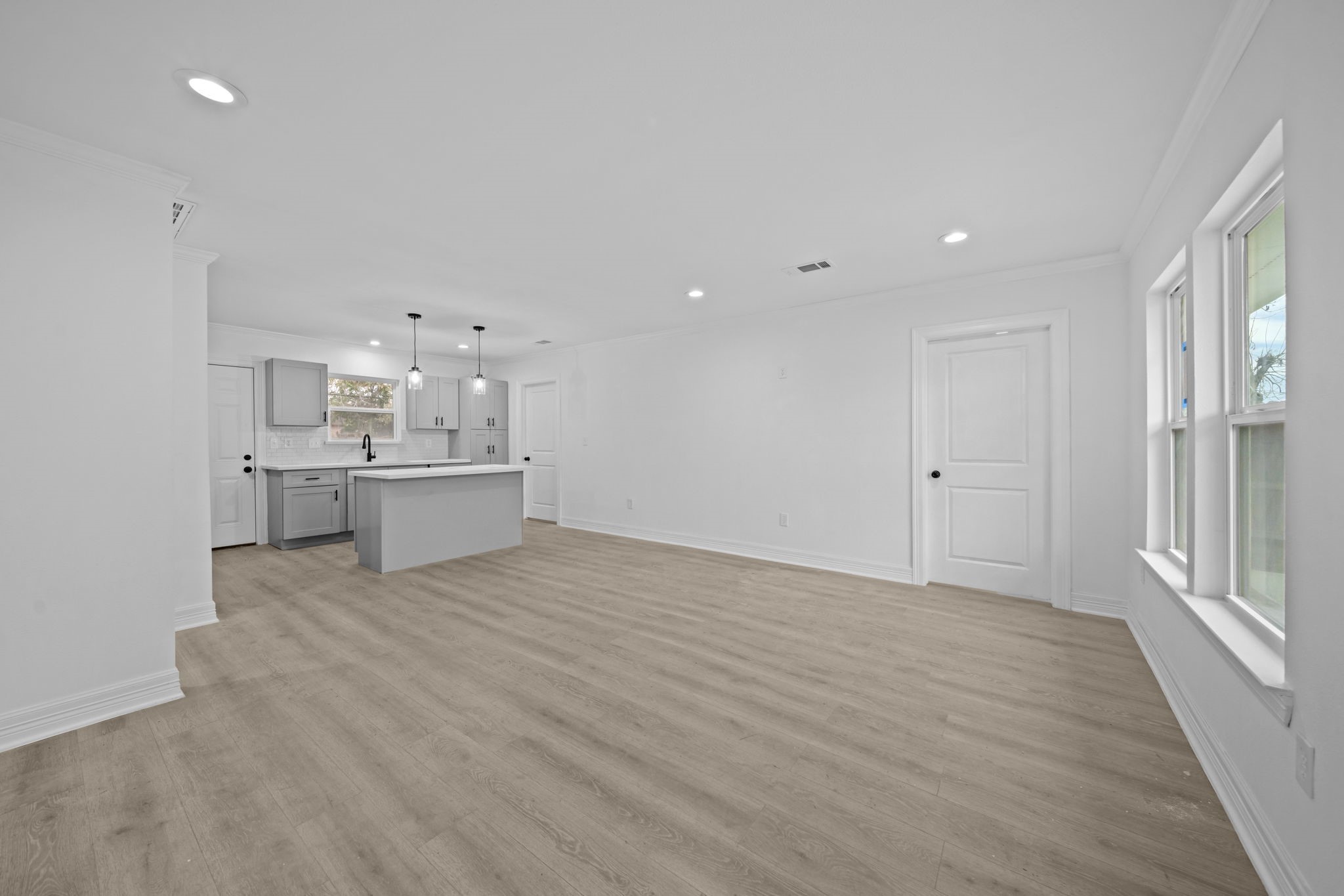 4930 Gren Street Houston, TX 77021 - Photo 4 of 27