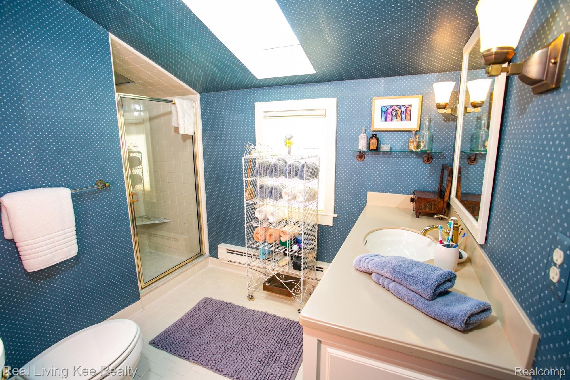 5076 Lakeshore Road Fort Gratiot, MI 48059 - Photo 22 of 41 lakesh022.jpg