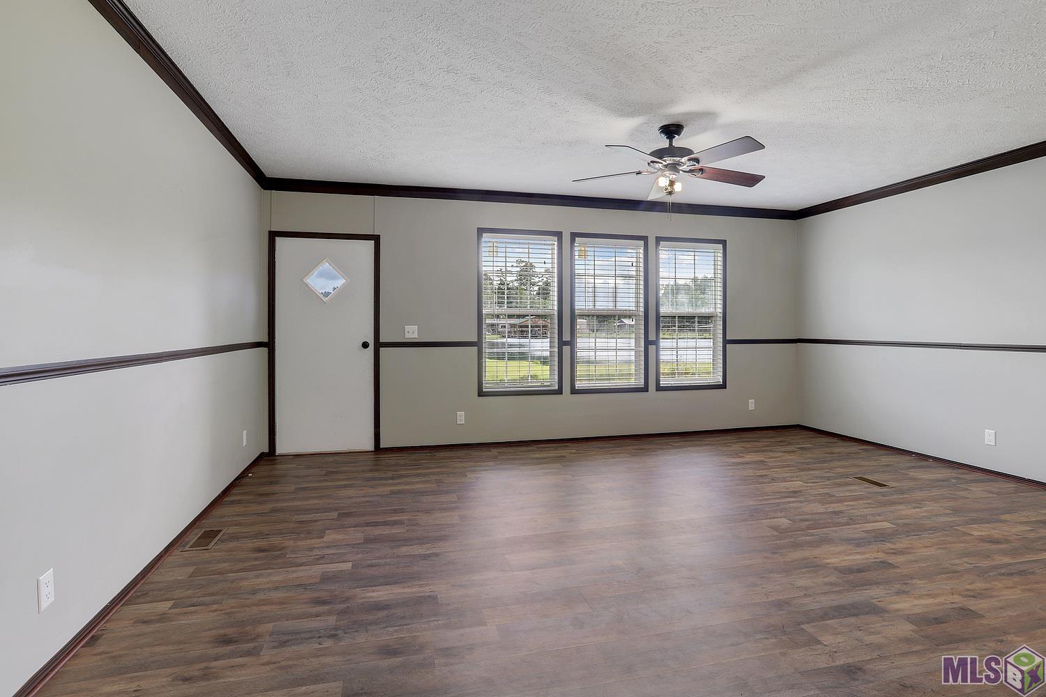 11575 Herman Ernest Road Denham Springs, LA 70706 - Photo 2 of 14