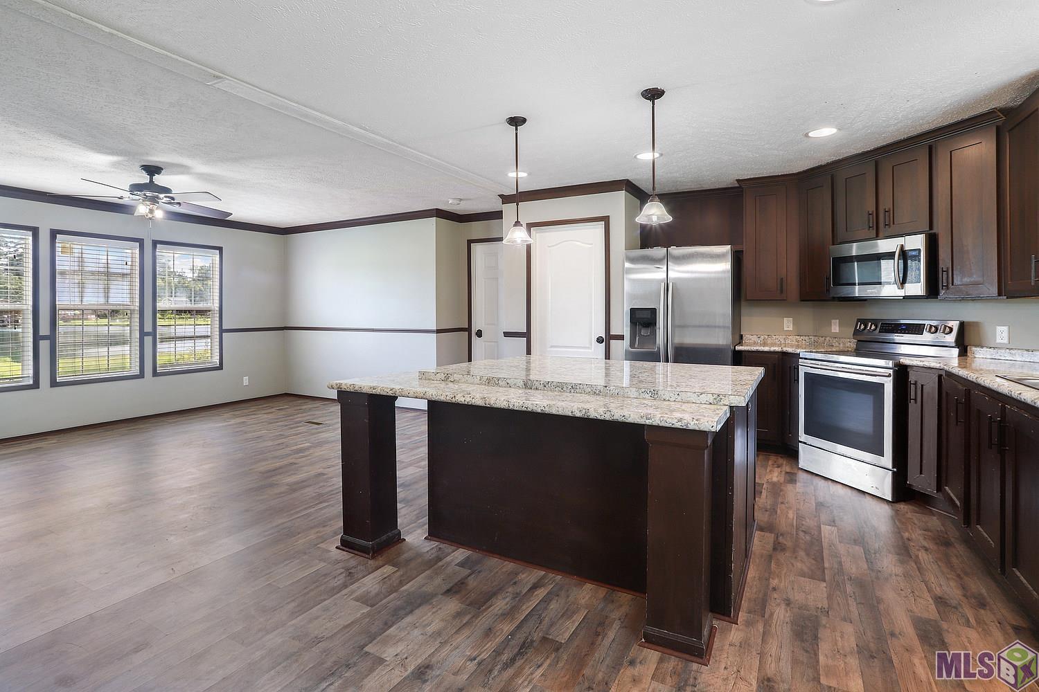 11575 Herman Ernest Road Denham Springs, LA 70706 - Photo 5 of 14