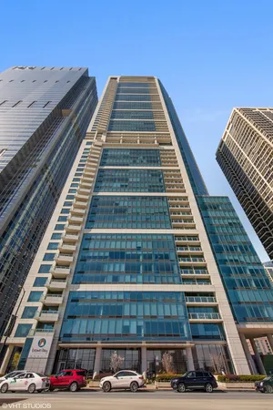 $6,250 | 340 East Randolph Street, Unit 3403, Chicago, IL 60601