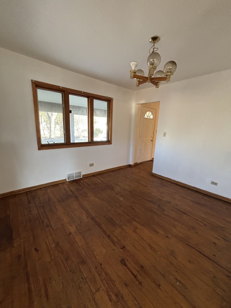 640 Pfingsten Road Northbrook, IL 60062 - Photo 14 of 35