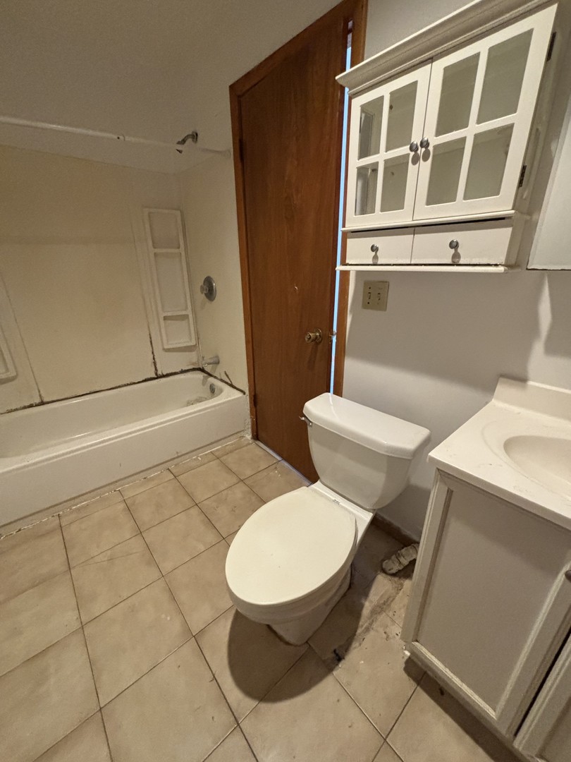 640 Pfingsten Road Northbrook, IL 60062 - Photo 19 of 35