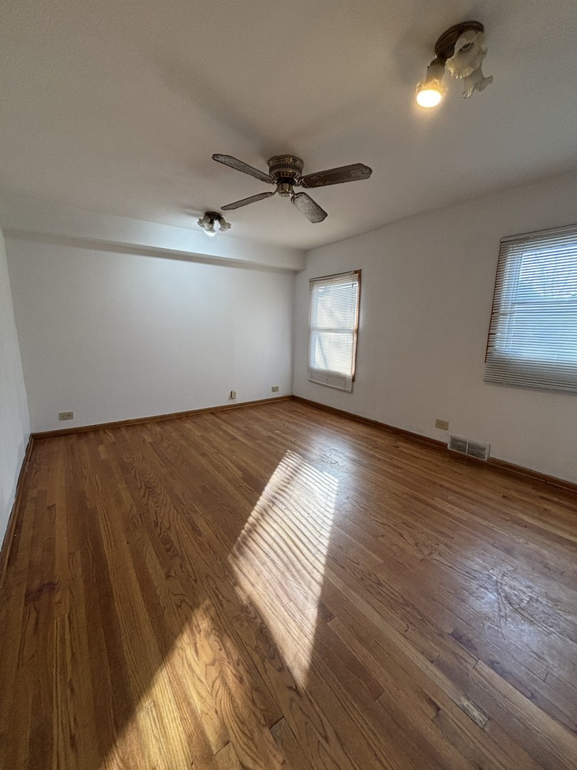 640 Pfingsten Road Northbrook, IL 60062 - Photo 9 of 35