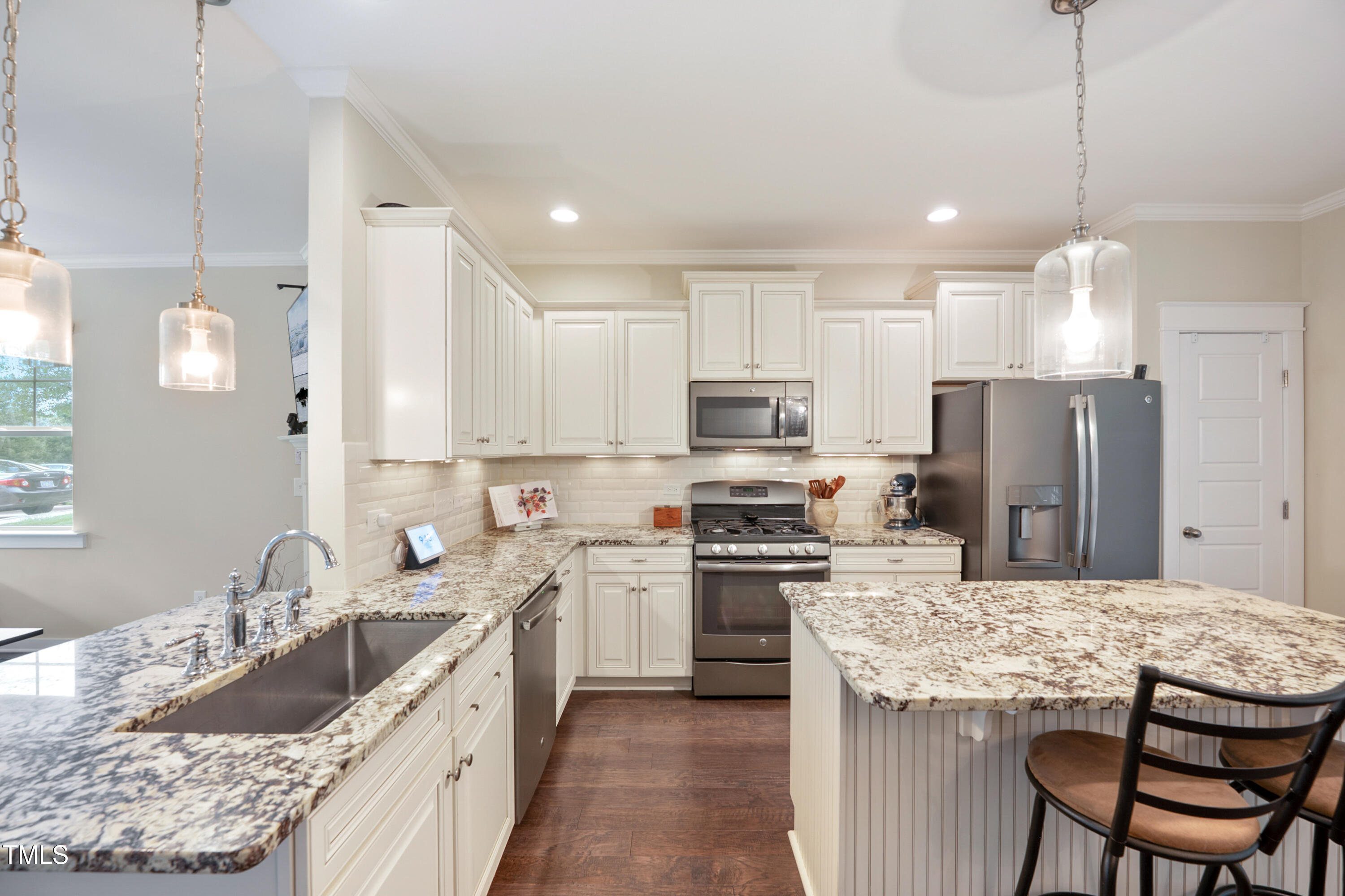 6301 Pesta Court Raleigh, NC 27612 - Photo 6 of 31 14-6301 Pesta Ct-14