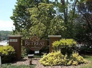 $1,610 | 1513 East Franklin Street, Unit D136, Chapel Hill, NC 27514