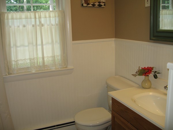 6 Davis Road Tewksbury, MA 01876 - Photo 16 of 24 Gallery Image 16