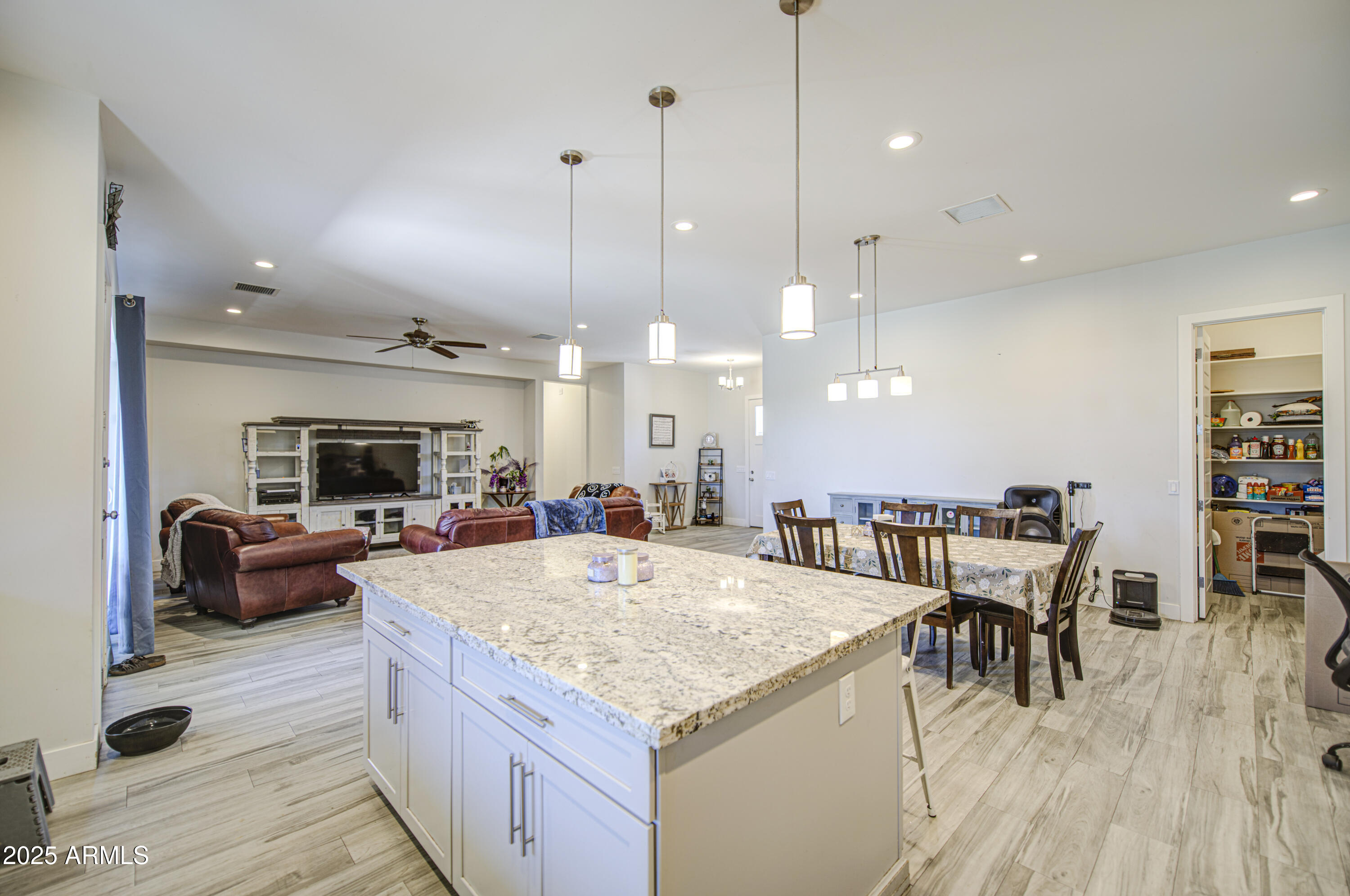 9759 East Brown Road Mesa, AZ 85207 - Photo 11 of 52 Kitchen 5