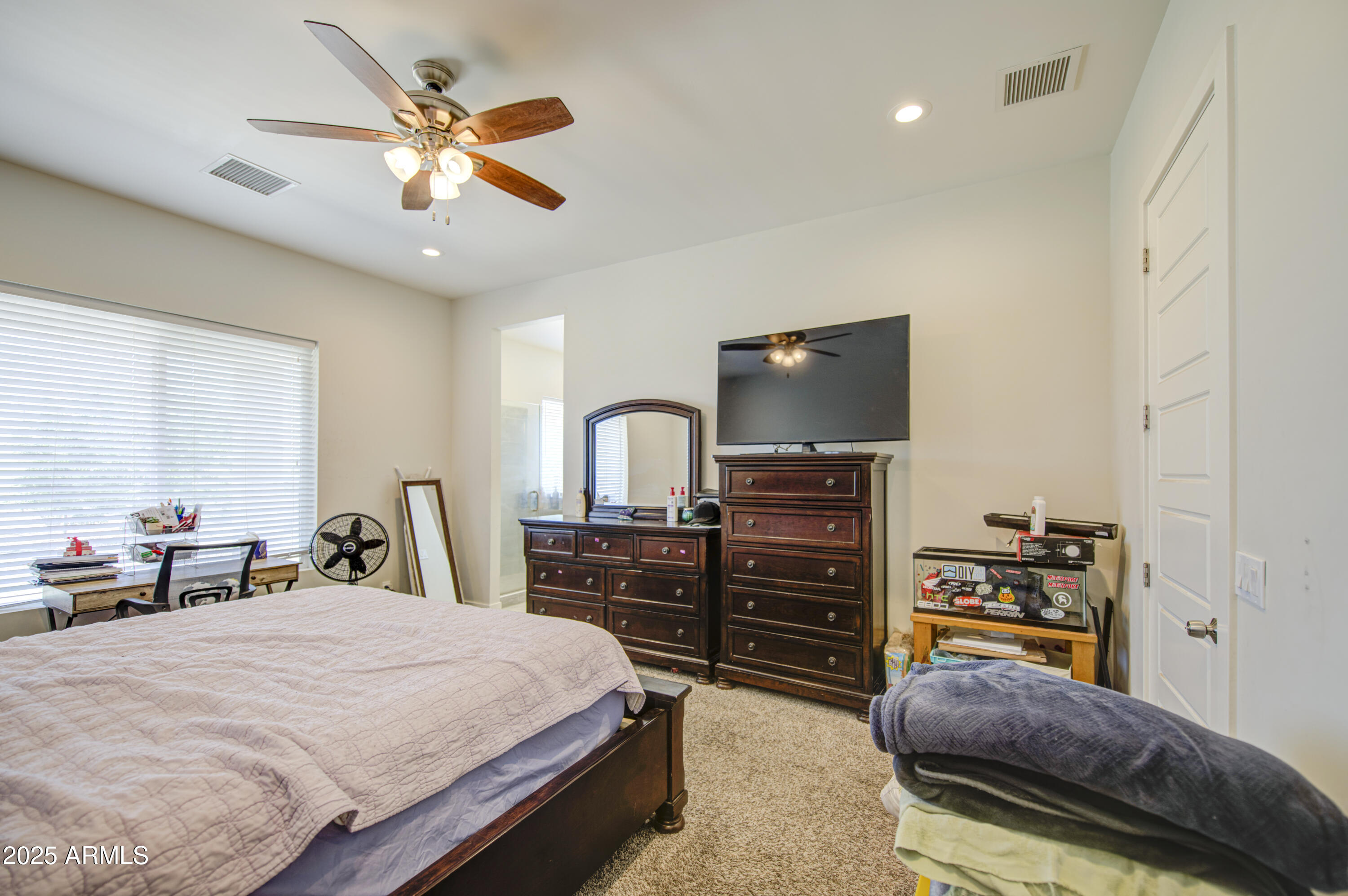 9759 East Brown Road Mesa, AZ 85207 - Photo 16 of 52 Primary Bed 2