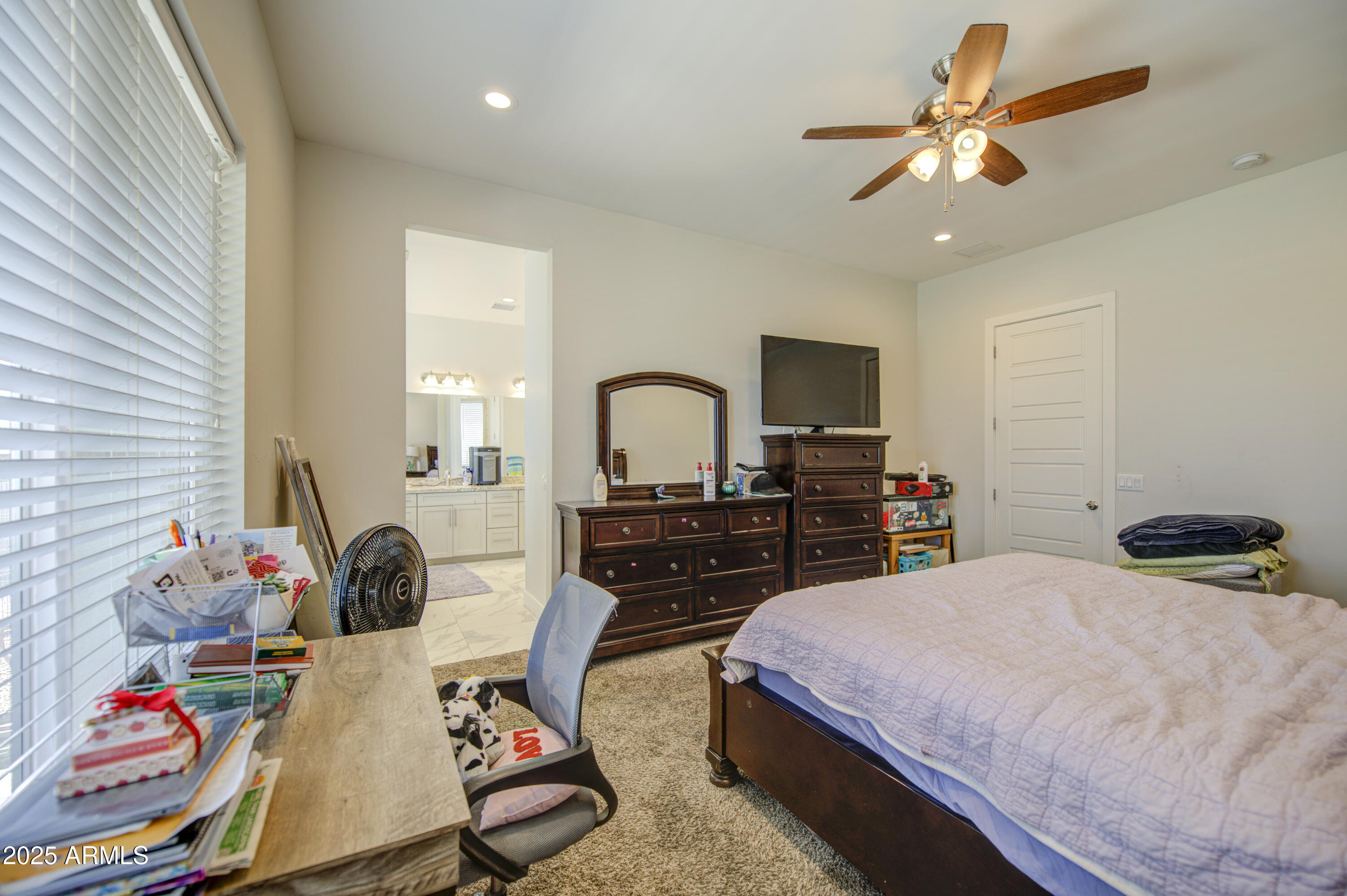 9759 East Brown Road Mesa, AZ 85207 - Photo 17 of 52 Primary Bed 3
