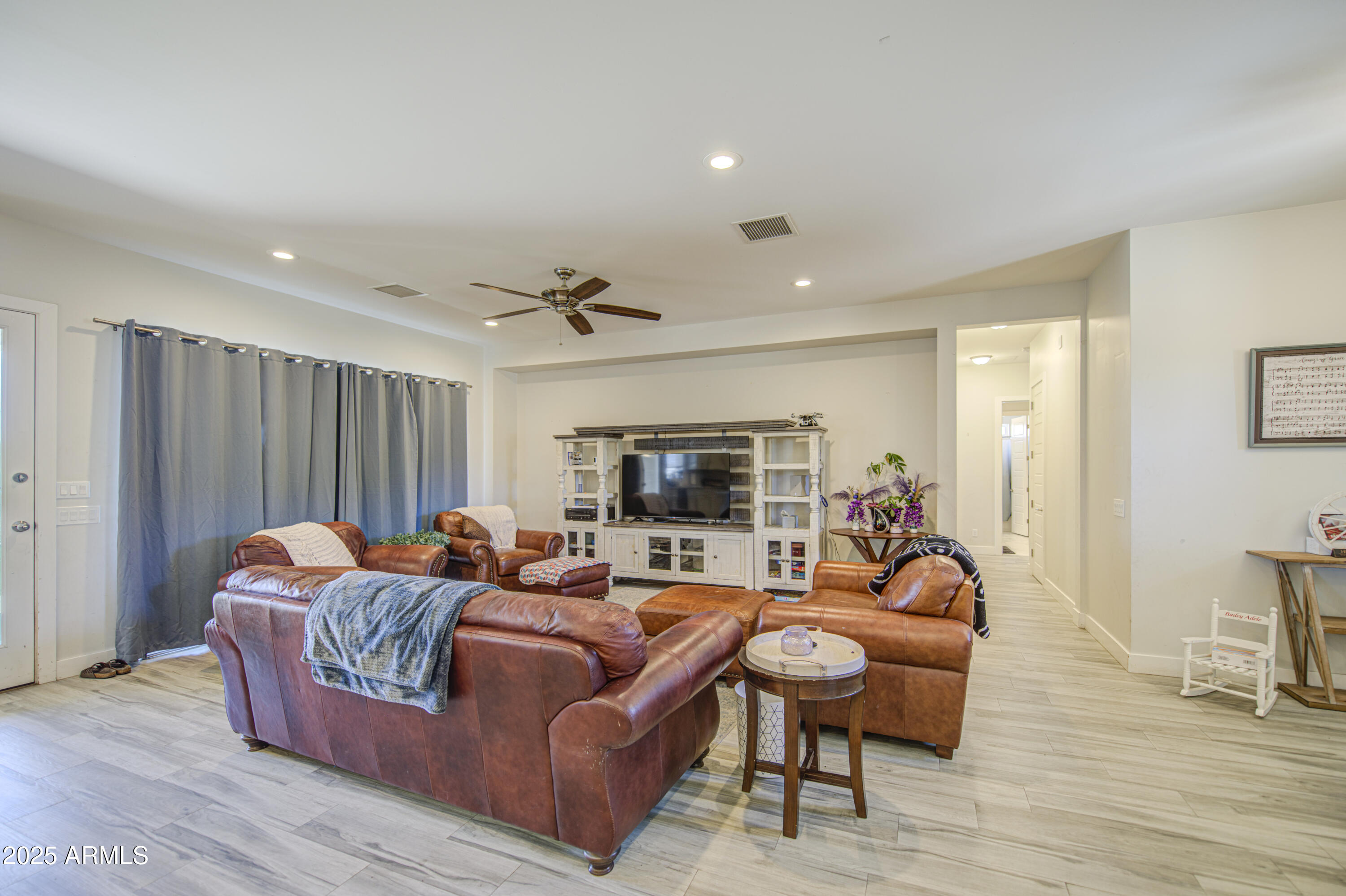 9759 East Brown Road Mesa, AZ 85207 - Photo 3 of 52 Living Room 2