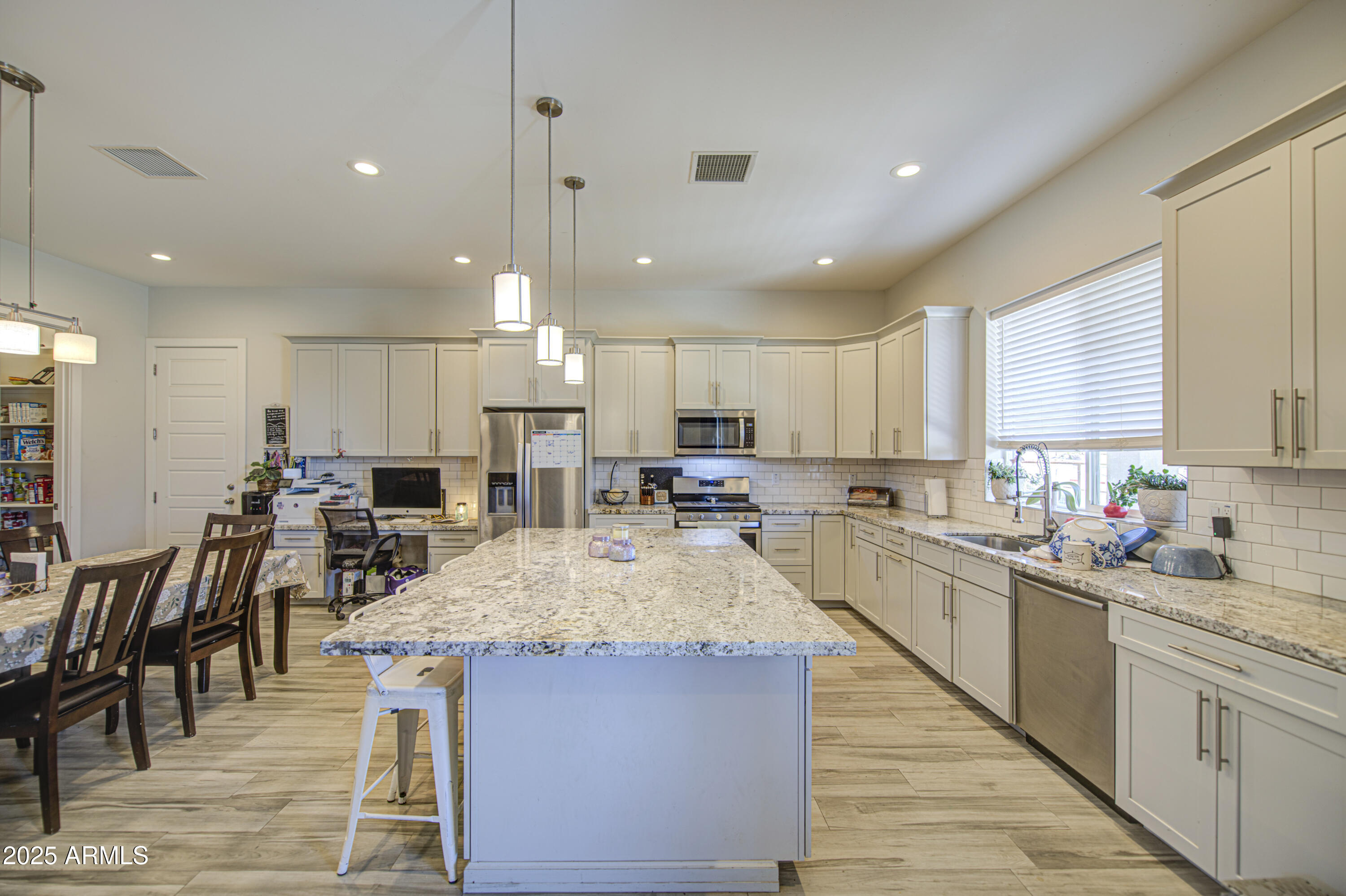 9759 East Brown Road Mesa, AZ 85207 - Photo 5 of 52 Kitchen 1