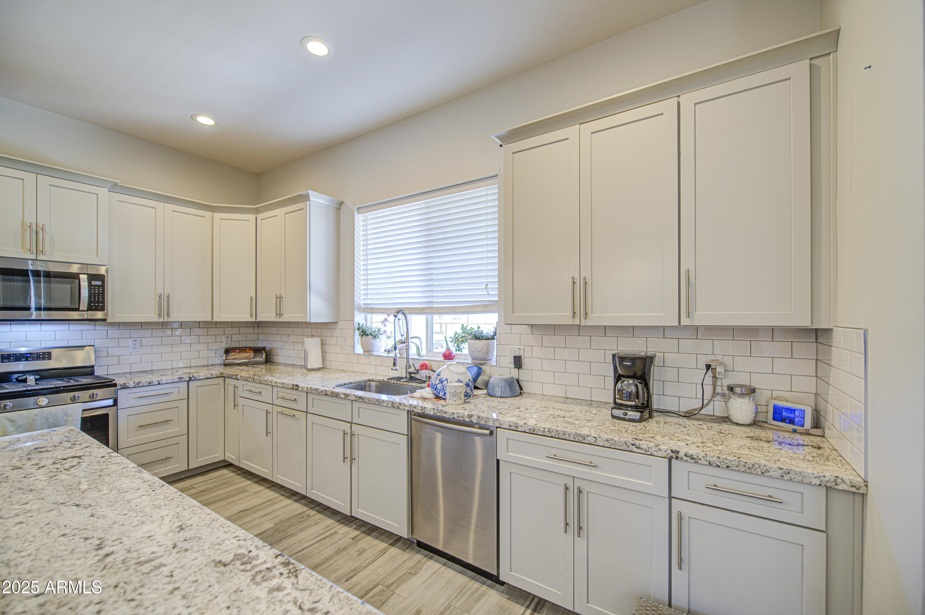 9759 East Brown Road Mesa, AZ 85207 - Photo 6 of 52 Kitchen 2