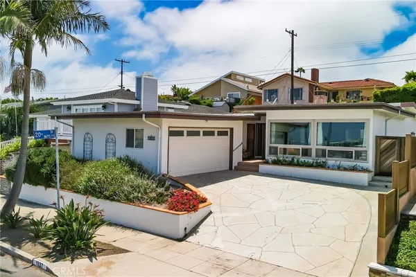$1,400,000 | 1927 South Moray Avenue, San Pedro, CA 90732