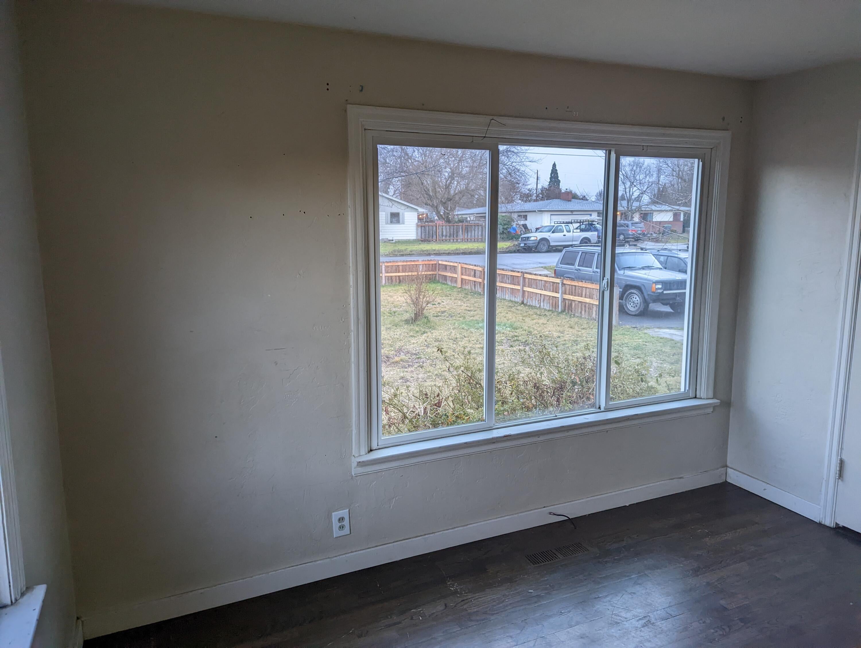 1917 Roberts Road Medford, OR 97504 - Photo 22 of 44 PXL_20220223_012557182