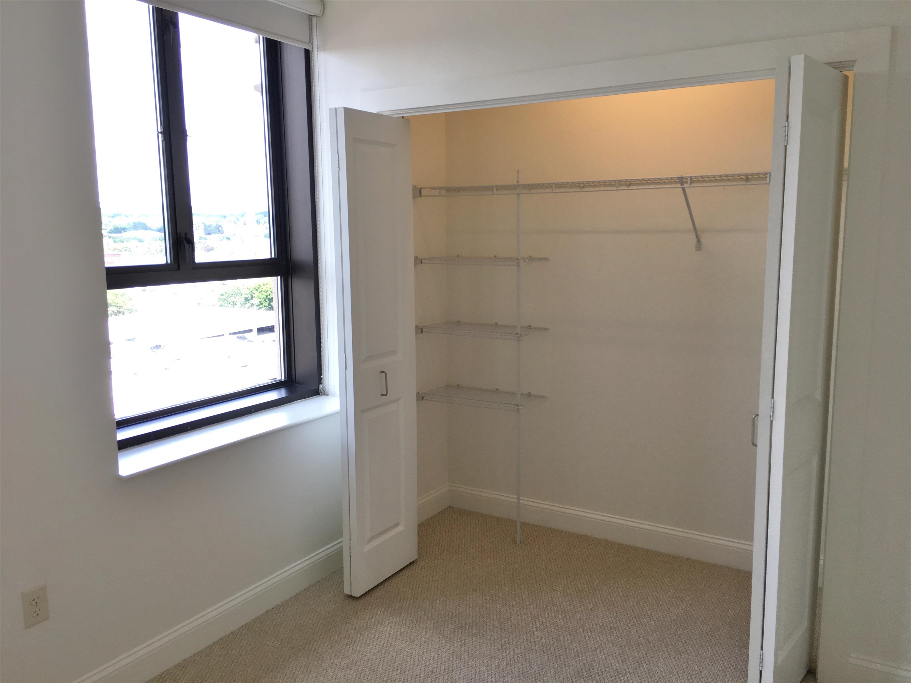 875 Elm Street, Unit 804 Manchester, NH 03101 - Photo 17 of 32