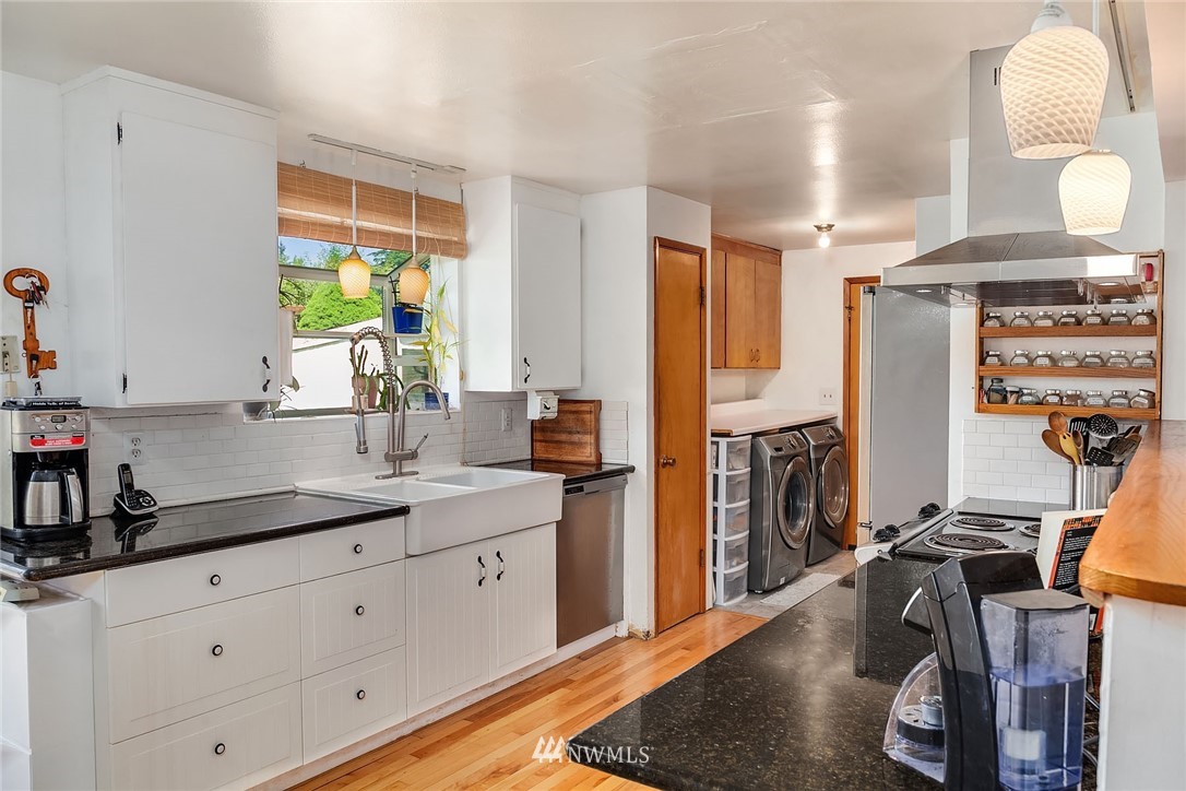 16332 Southeast 132nd Street Renton, WA 98059 - Photo 7 of 18 Gallery Image 7