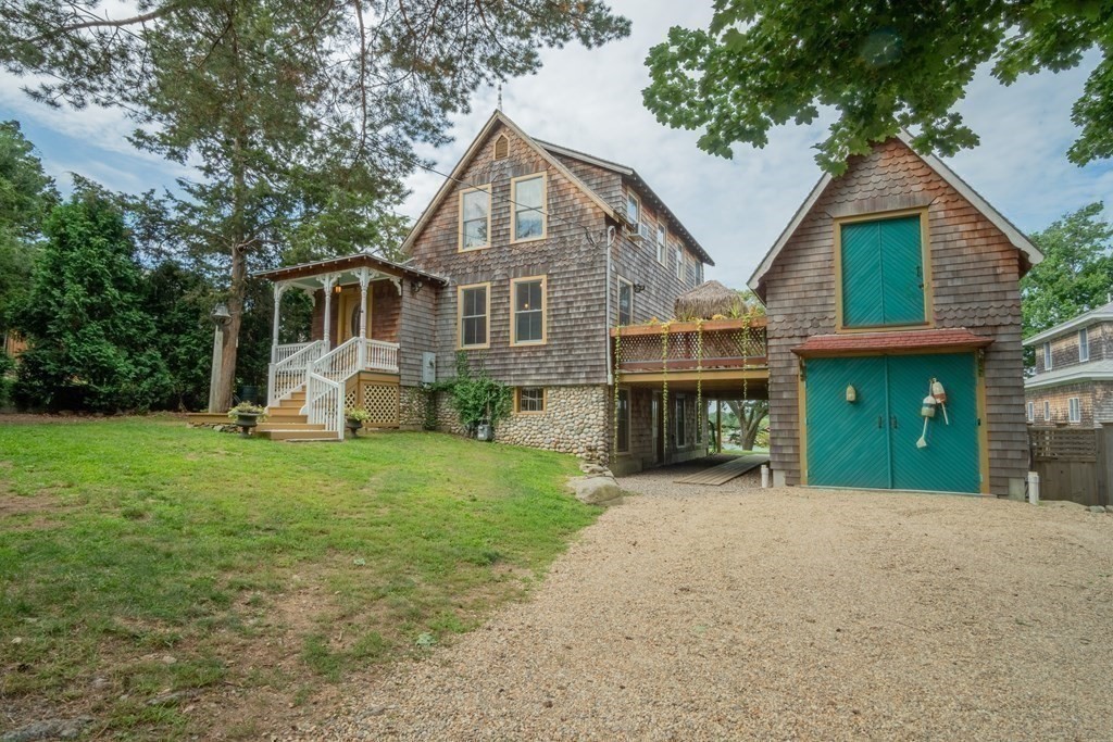 26 Thurston Point Road Gloucester, MA 01930 - Photo 6 of 42 Gallery Image 6
