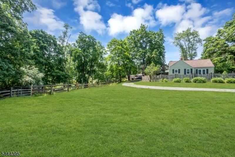 160 Hillcrest Road Flemington, NJ 08822 - Photo 37 of 40