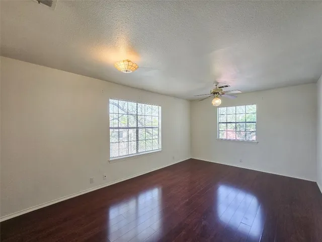 $895 | 1903 East 20th Street, Unit 301, Austin, TX 78722