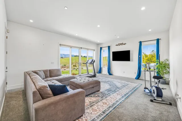 a view of an entryway