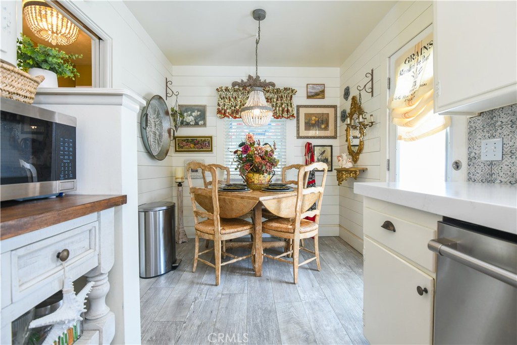 5554 Carson Road Riverside, CA 92506 - Photo 7 of 26 Gallery Image 7