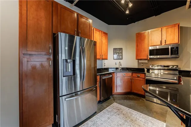 $440,000 | 395 Central Park Place Northeast, Unit 210, Atlanta, GA 30312