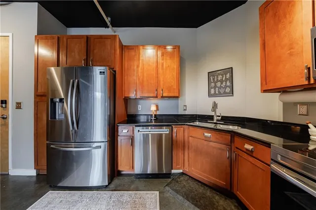 $440,000 | 395 Central Park Place Northeast, Unit 210, Atlanta, GA 30312