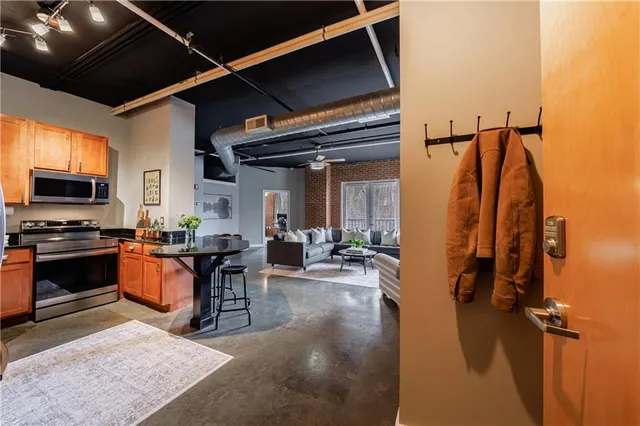 $440,000 | 395 Central Park Place Northeast, Unit 210, Atlanta, GA 30312