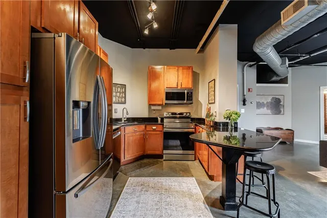 $440,000 | 395 Central Park Place Northeast, Unit 210, Atlanta, GA 30312