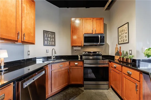 $440,000 | 395 Central Park Place Northeast, Unit 210, Atlanta, GA 30312