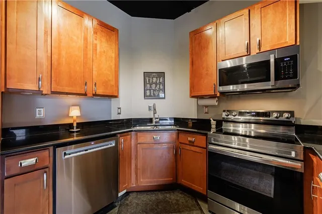 $440,000 | 395 Central Park Place Northeast, Unit 210, Atlanta, GA 30312