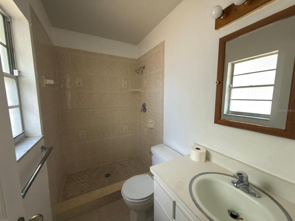 2209 Boxwood Way Brandon, FL 33511 - Photo 10 of 25