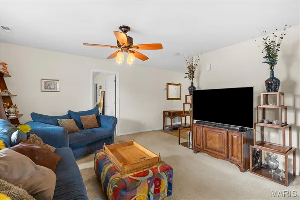 $165,000 | 406 South Church Street, Unit 522, St. Peters, MO 63376