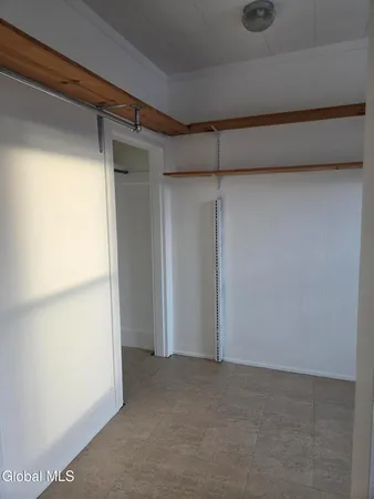 $2,450 | 669 Pawling Avenue, Unit 3, Troy, NY 12180